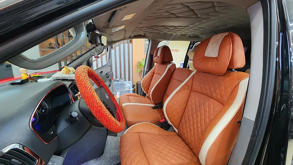 Hyundai Starex interior customization - Hyundai Starex Interior Customization Review: Bucket Seats photo 3