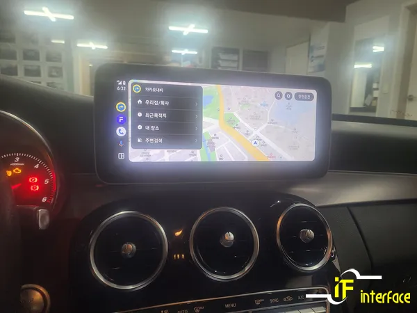 Mercedes-Benz C-Class W205のAndroid Auto・CarPlay取付事例 施工写真 3-2