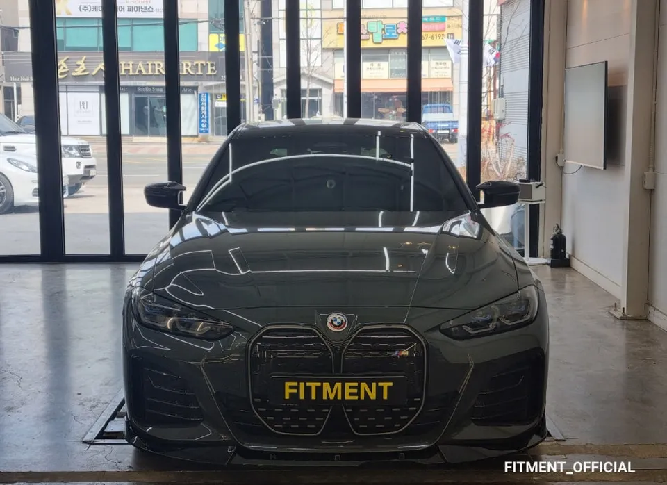 BMW i4 body kit installation result