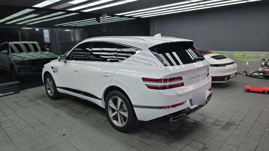 Genesis GV80 カーフィルム施工事例|費用目安と仕上がり 施工写真 2-2