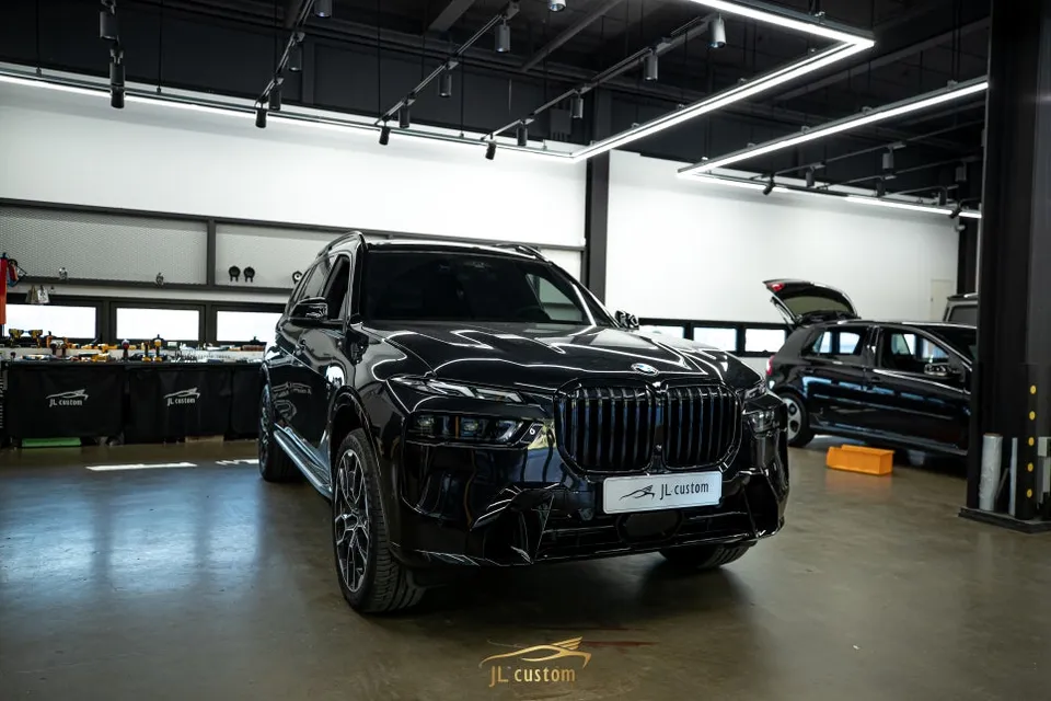 BMW X7 Body Kit & Aero Parts Review — Enhanced Style