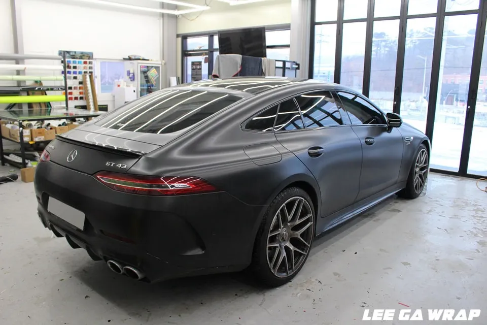 AMG GT 43 施工事例:無光イエローへのカーラッピング 施工写真 3-1