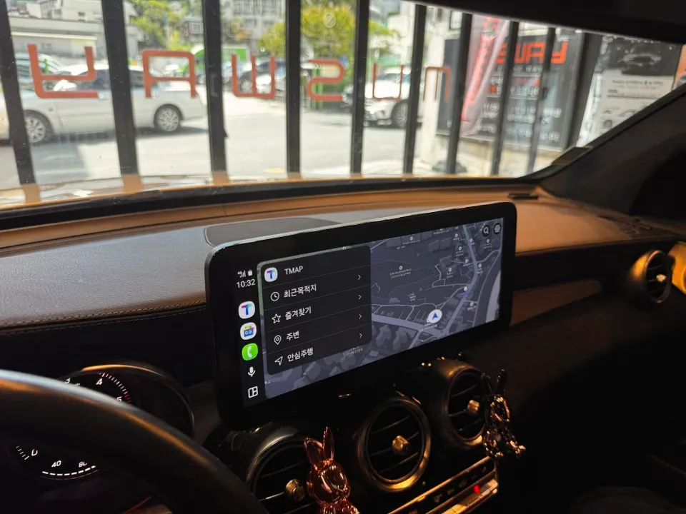 Mercedes-Benz GLC X253のAndroid Auto・CarPlay取付事例 施工写真 2-2