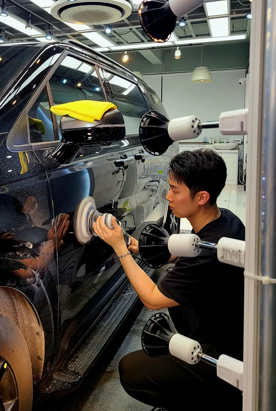 Kia Carnivalのガラスコーティング事例 施工写真 3-2