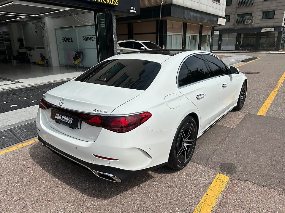 Mercedes-Benz Eクラス W214 PPF施工事例|費用目安・仕上がり 施工写真 2-1