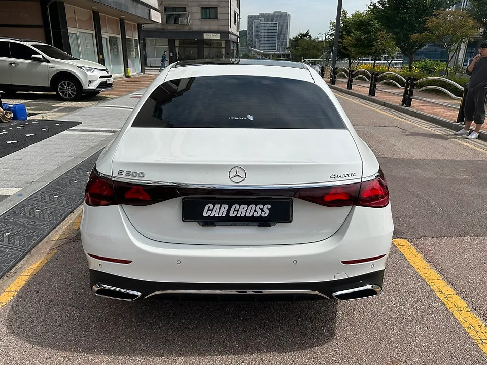 Mercedes-Benz Eクラス W214 PPF施工事例|費用目安・仕上がり 施工写真 3-1