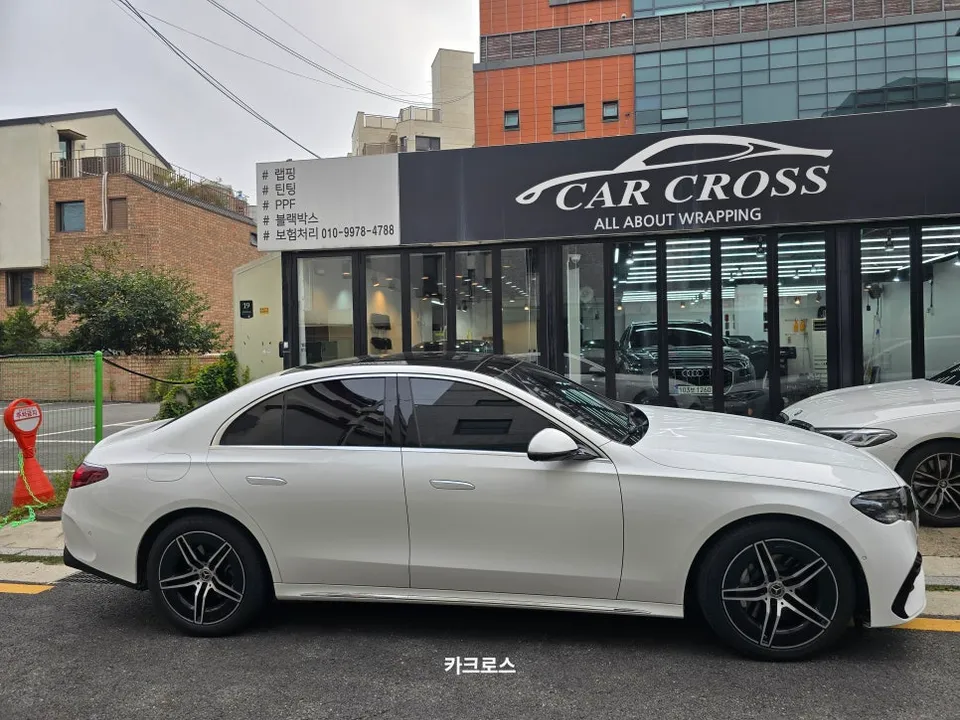Mercedes-Benz EクラスのPPF施工事例|費用目安と仕上がり 施工写真 2-1