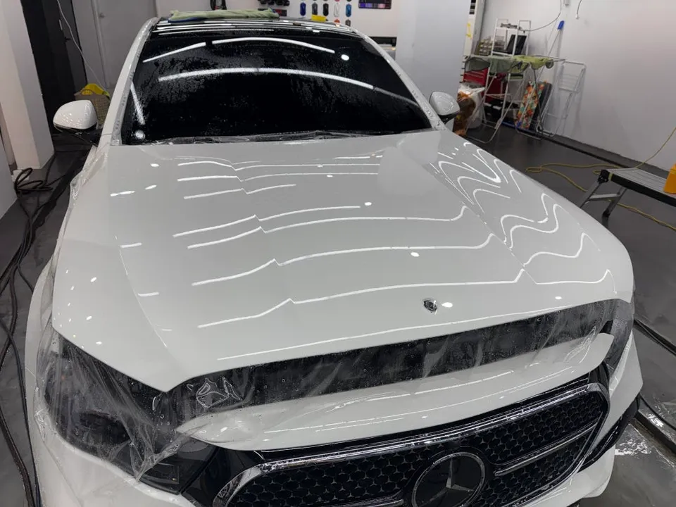 Mercedes-Benz EクラスのPPF施工事例|費用目安と仕上がり 施工写真 3-2