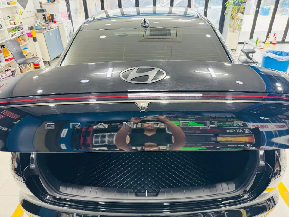 Hyundai Grandeur GN7のカーラッピング事例｜費用目安・仕上がり 施工写真 2-3
