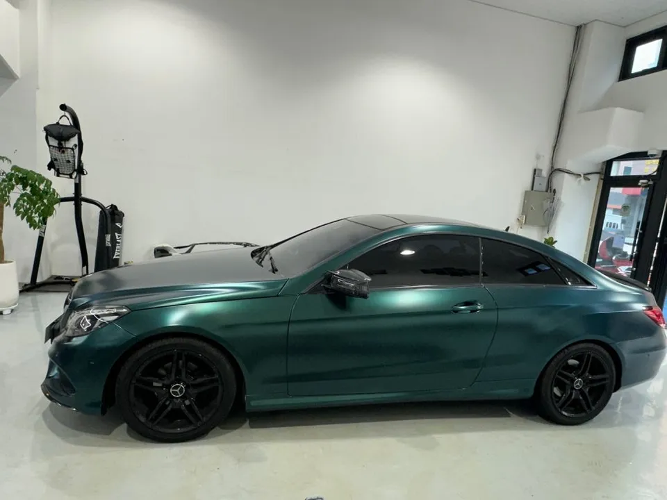 Mercedes-Benz Eクラスクーペのカーフィルム施工事例|費用目安・仕上がり 施工写真 3-1