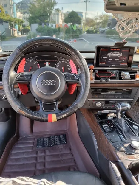 Audi A7 steering wheel - Audi A7 Custom Steering Wheel Upgrade - Enhanced Interior photo 3