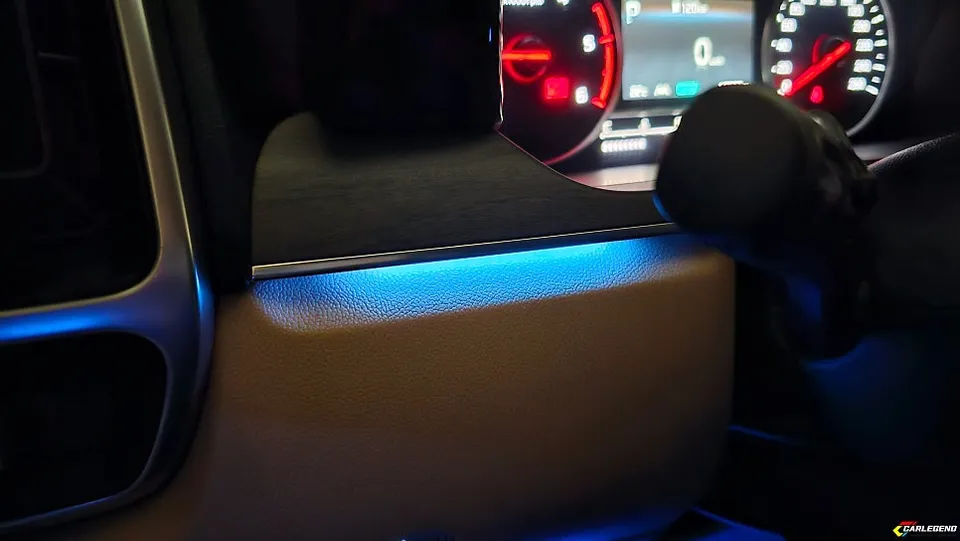 Kia Sorento MQ4 ambient lighting - Kia Sorento MQ4 Ambient Lighting Review: Cost & Results photo 6