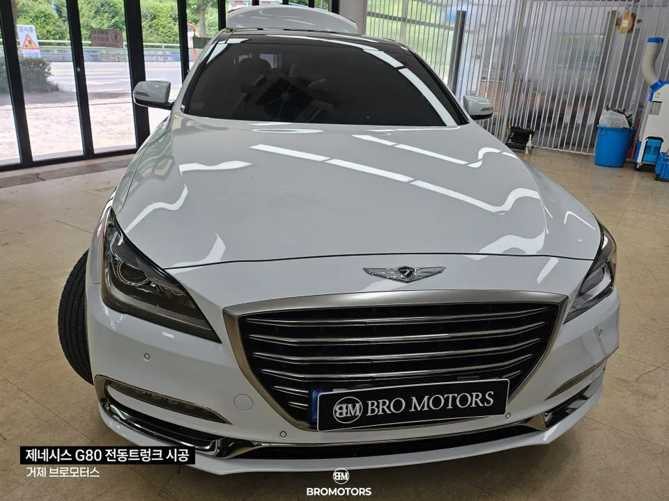 Genesis G80 oem options - Genesis G80 OEM Options Retrofit Review photo 5