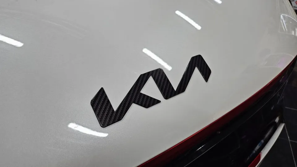 Kia EV9のカーラッピング事例 施工写真 2-2
