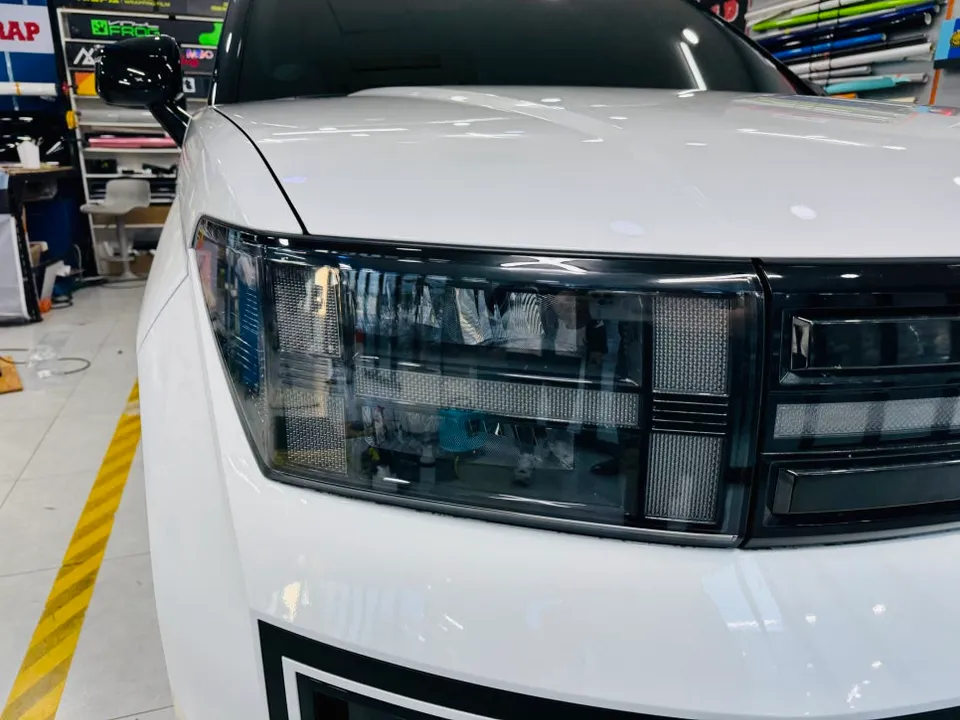 Hyundai Santa Fe MX5 ppf - Hyundai Santa Fe MX5 PPF Review: Stylish Headlight Protection photo 3