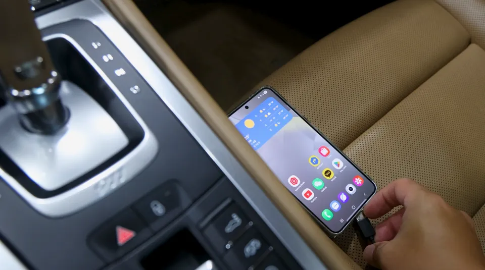 Porsche 911 android system - Porsche 911 Android Auto Activation, PCM OEM Coding Review — Seam photo 4