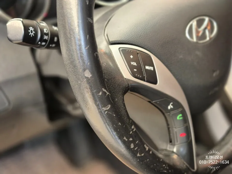 Hyundai Elantra MD steering wheel - Hyundai Elantra MD Steering Wheel Customization Review photo 4