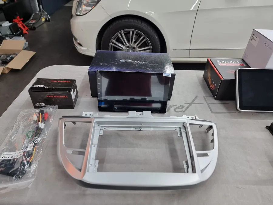 Hyundai TucsonのAndroid Auto・CarPlay取付事例 施工写真 3