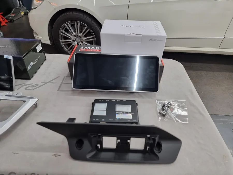 Hyundai TucsonのAndroid Auto・CarPlay取付事例 施工写真 5