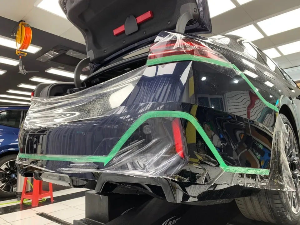 BMW i5 PPF施工事例｜費用目安と仕上がり 施工写真 3
