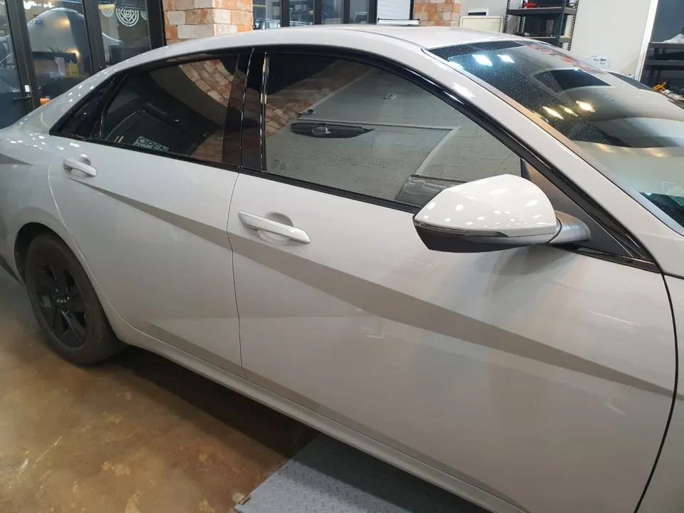 Hyundai Elantra CN7のカーラッピング事例 施工写真 3-2