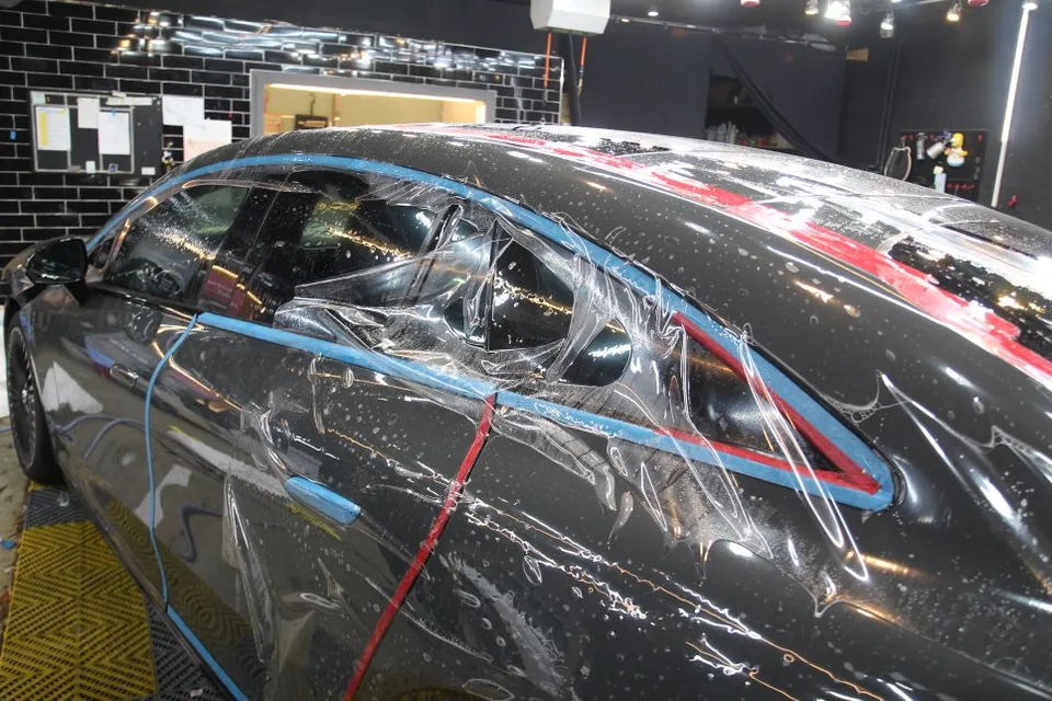 Mercedes-Benz EQS PPF施工事例|費用目安と仕上がり 施工写真 3-2