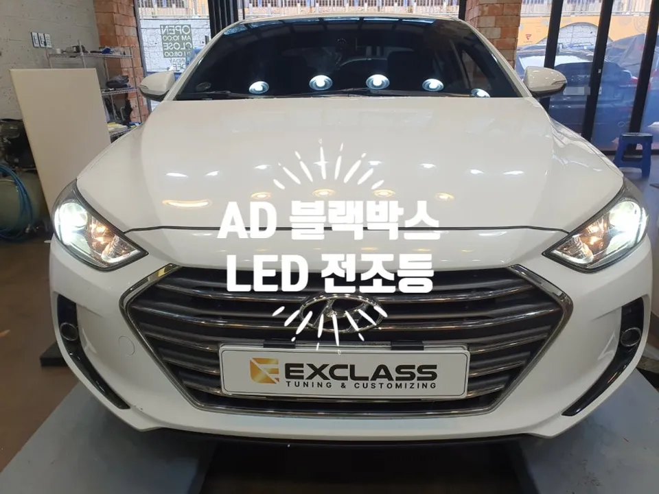 Hyundai Elantra ADのドライブレコーダー取付事例 写真