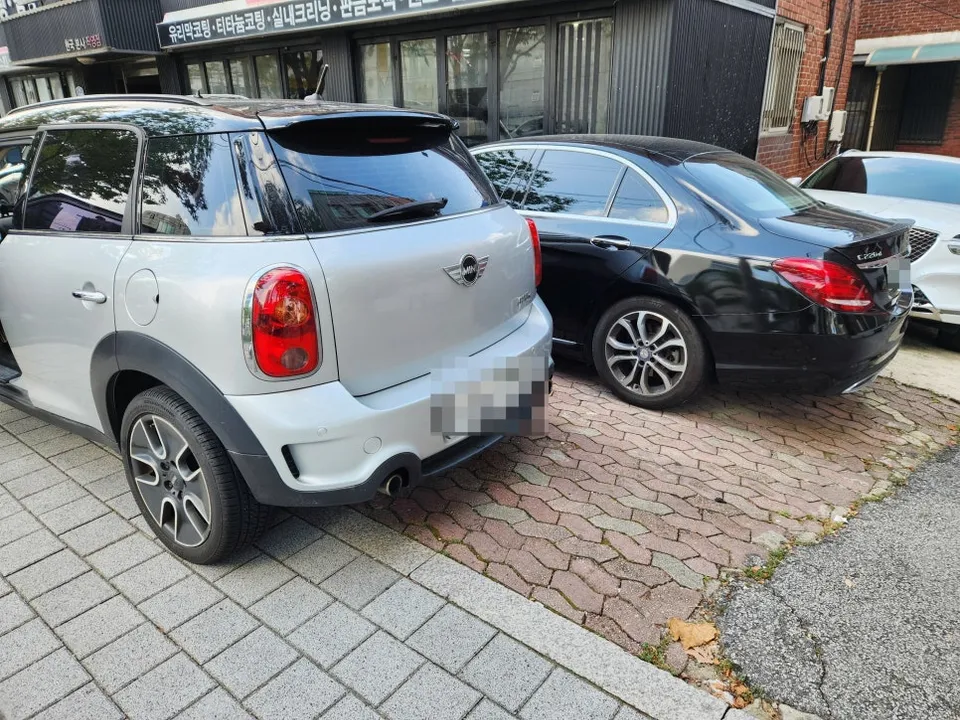 MINI Countryman body repair installation result