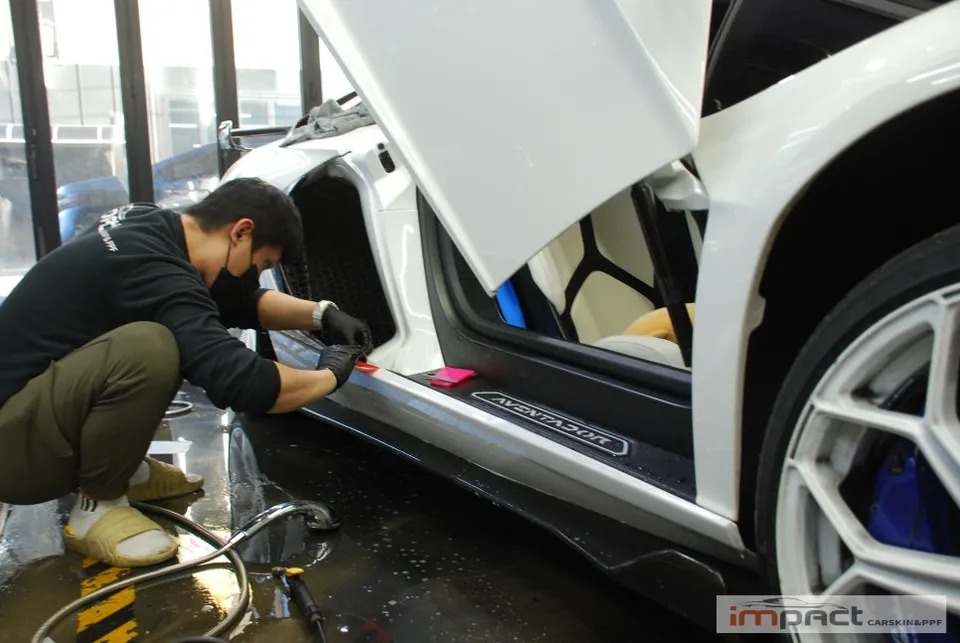 Lamborghini Aventador PPF施工事例｜費用目安・仕上がり 施工写真 2-3