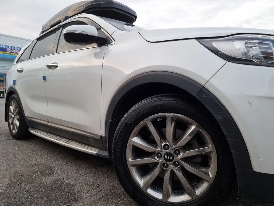 Kia Sorentoのホイールリペア・塗装事例 写真