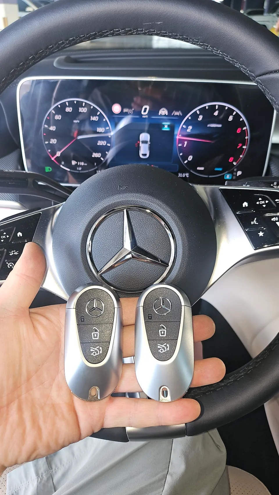 Mercedes-Benz GLC 300 oem options - Mercedes-Benz GLC 300 Oem Options Installation Review — Cost photo 3