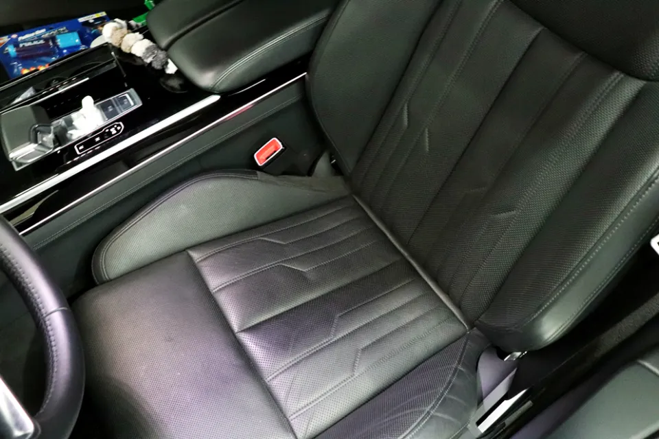 Audi A8 interior customization - Audi A8 Interior Customization Review — Red Leather Upgrade photo 4