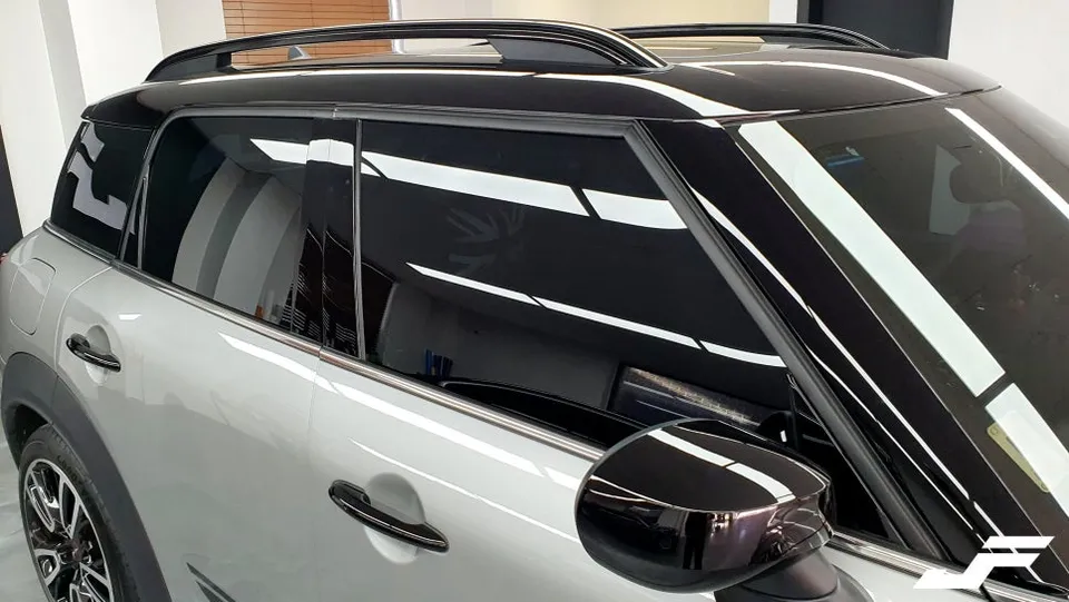 MINI Countryman PPF施工事例｜費用目安と仕上がり 施工写真 1-1