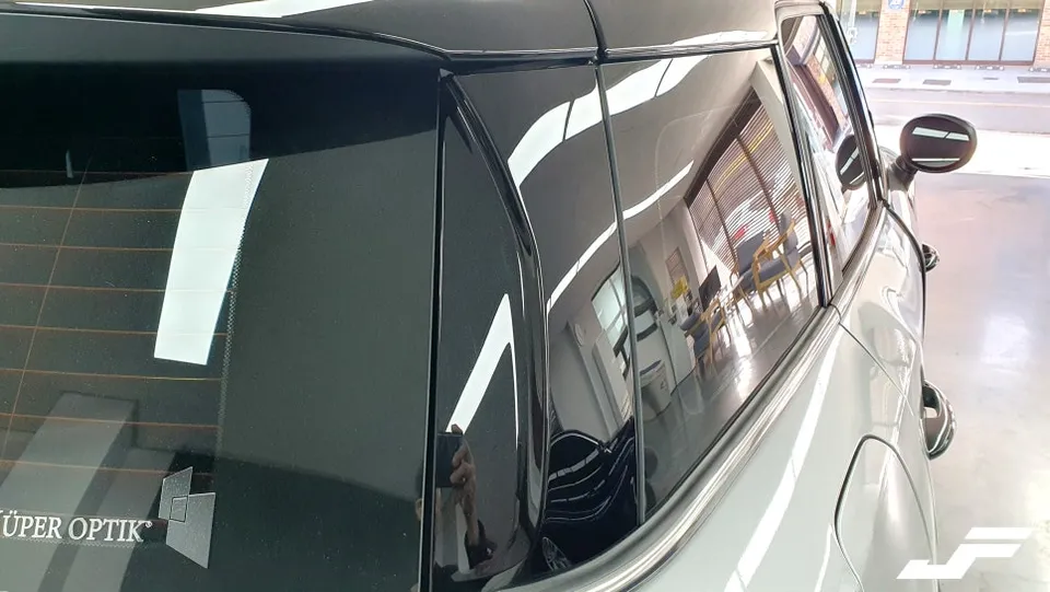 MINI Countryman PPF施工事例｜費用目安と仕上がり 施工写真 3-1