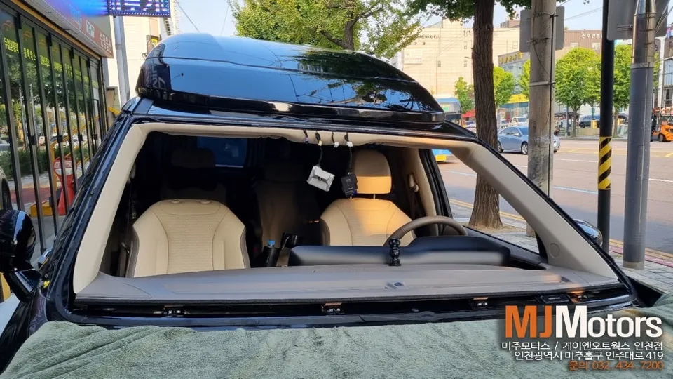 Kia Carnival KA4 Window Tinting Review: Enhanced Comfort & Style photo 7