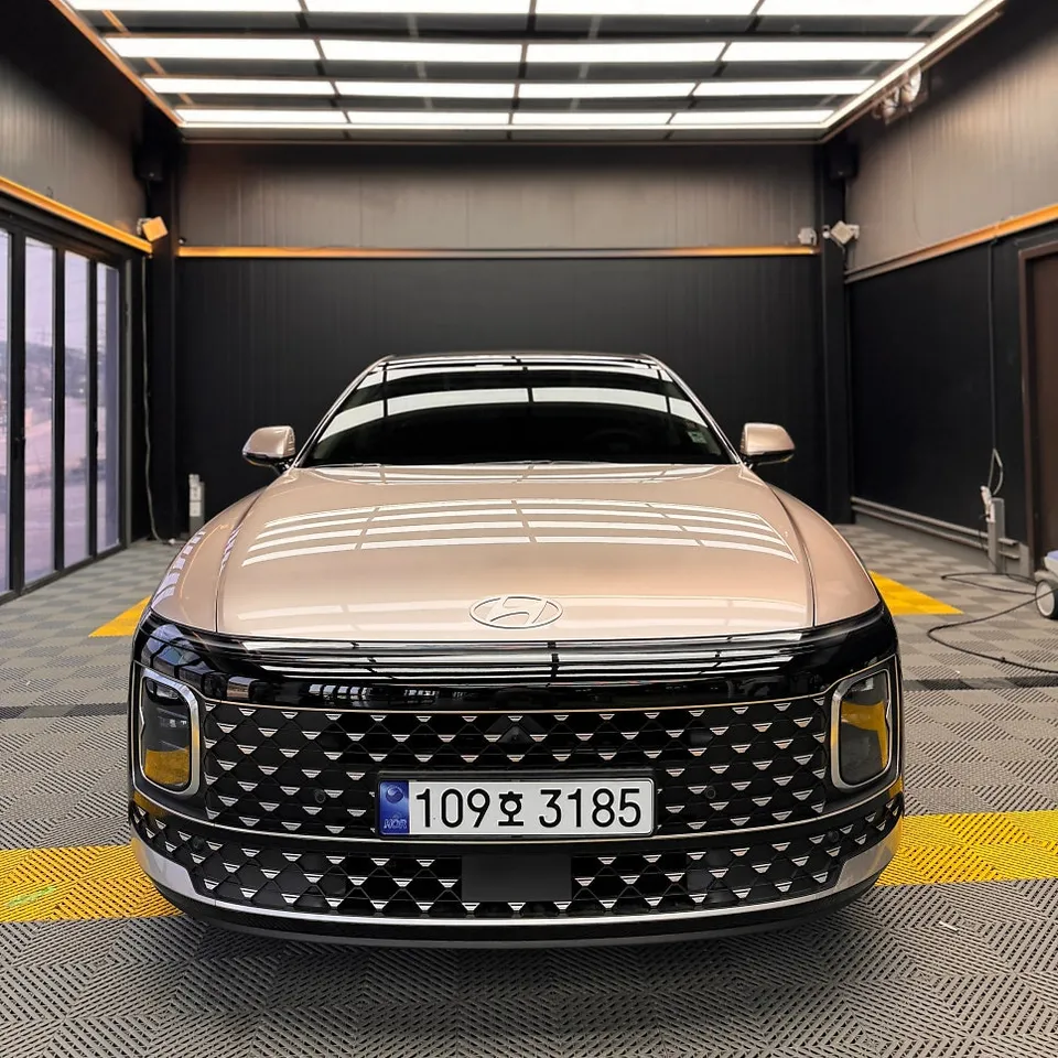 Hyundai Grandeur GN7のカーラッピング事例|費用目安・仕上がり 施工写真 1-2
