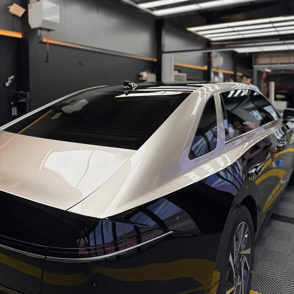 Hyundai Grandeur GN7のカーラッピング事例|費用目安・仕上がり 施工写真 3-2