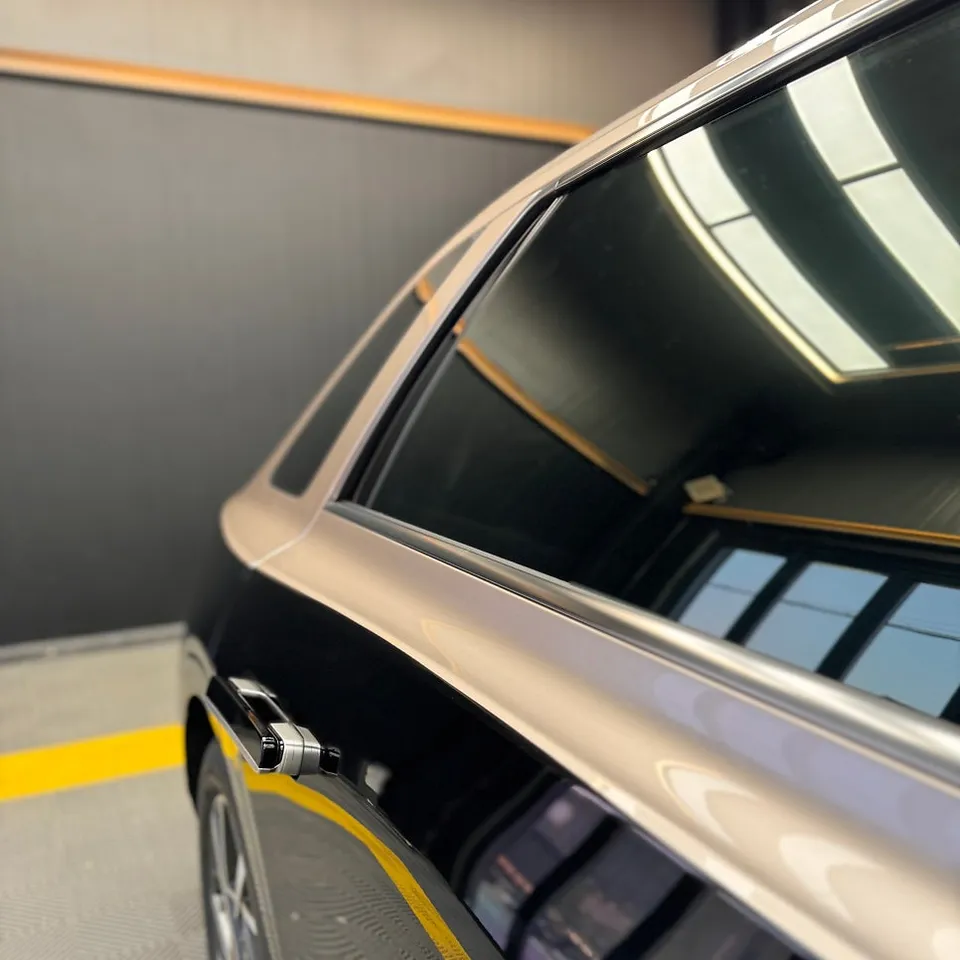 Hyundai Grandeur GN7のカーラッピング事例|費用目安・仕上がり 施工写真 3-3