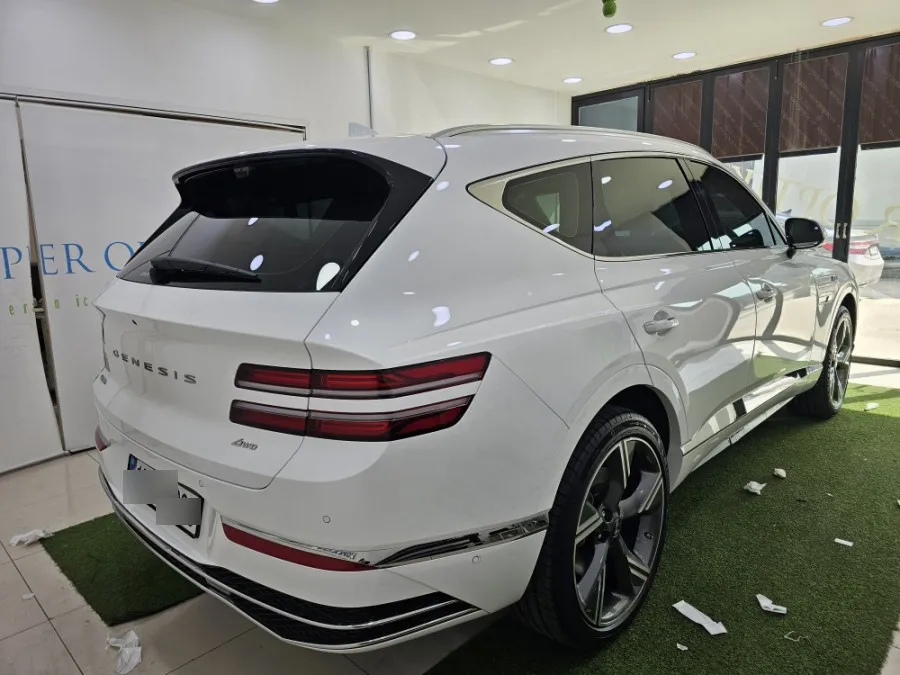 Genesis GV80 カーフィルム施工事例|費用目安と仕上がり 施工写真 2-2