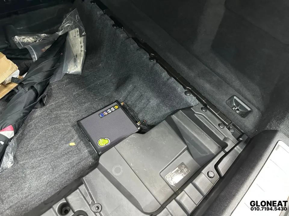 BMW X6 dash cam - BMW X6 Dash Cam Installation Review photo 4