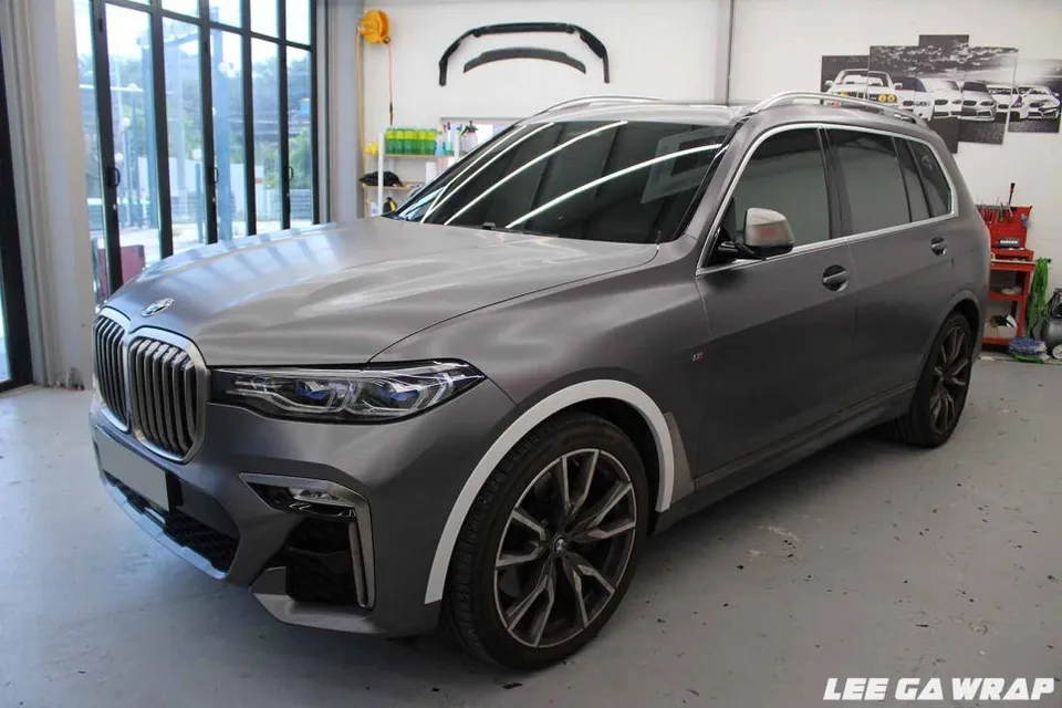 BMW X7のカーラッピング事例|費用目安・仕上がり 施工写真 1-2
