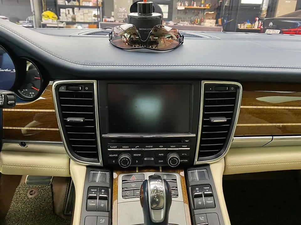 Porsche Panamera android head unit - Porsche Panamera Android Head Unit Upgrade Review photo 4