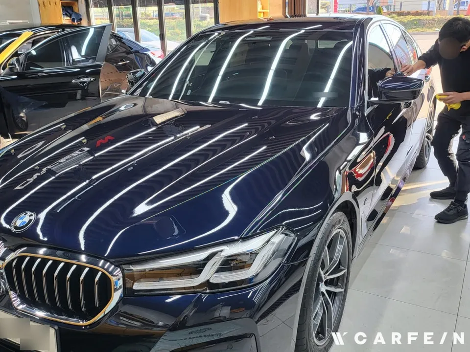 BMW 5 Seriesのガラスコーティング事例|費用目安・仕上がり 施工写真 2-1