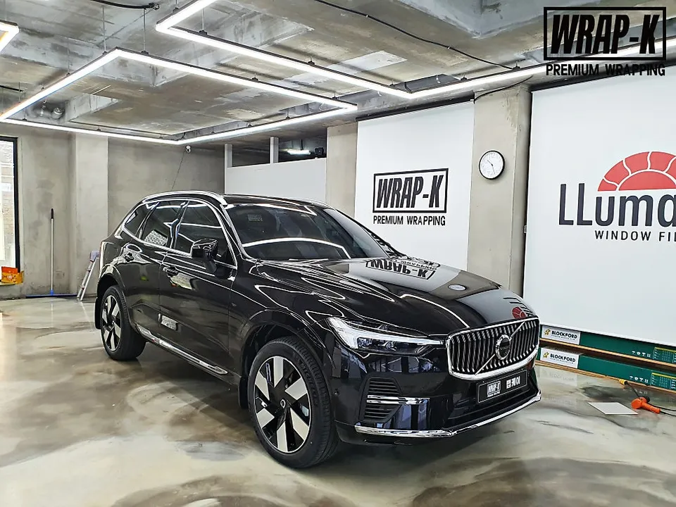 Volvo XC60 Vinyl Wrap Review: Chrome Delete for Black Edition