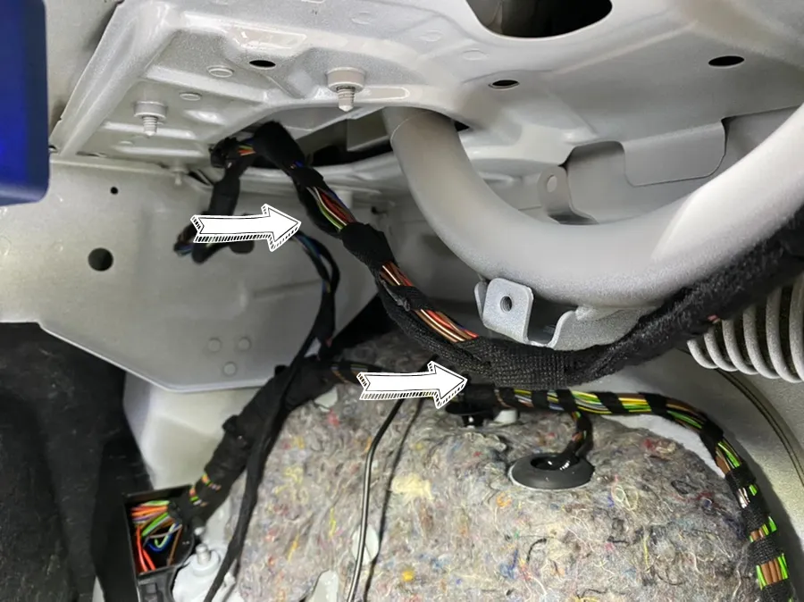 Mercedes-Benz C-Class oem options - Mercedes-Benz C-Class Power Trunk Upgrade Review photo 5