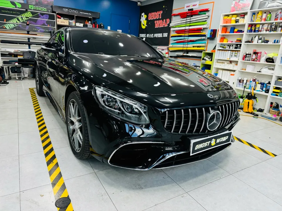Mercedes-Benz S63 AMGのカーラッピング事例：傷隠しとドレスアップ 写真
