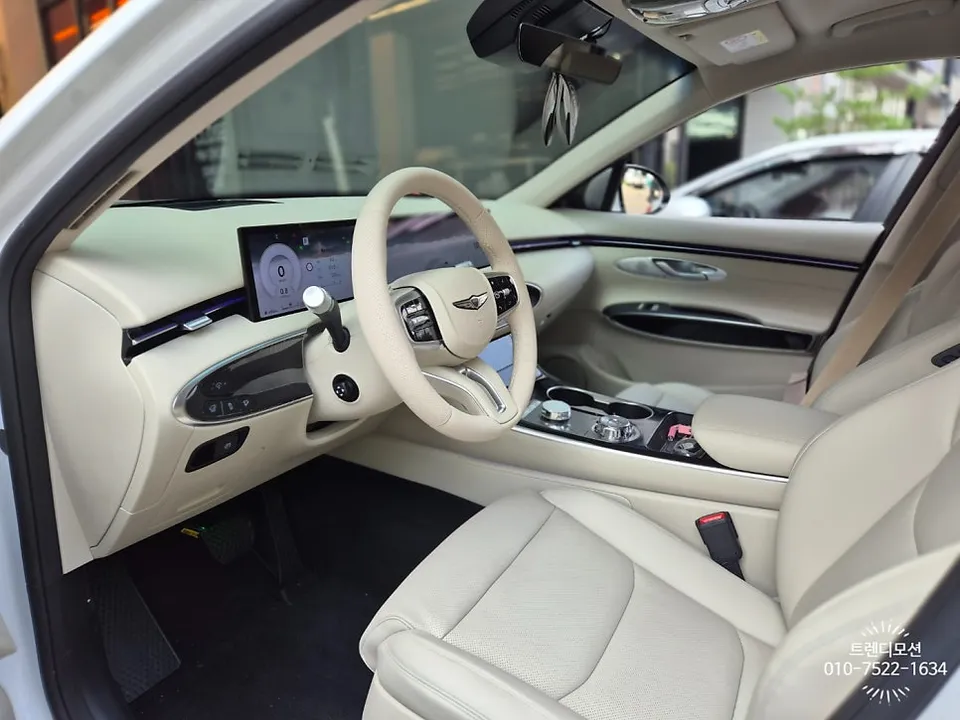 Genesis GV70 interior customization - Genesis GV70 Interior Customization Review: Cost & Results photo 5