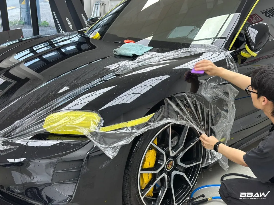 Porsche Taycan PPF施工事例|韓国での実例と費用目安 施工写真 1-3
