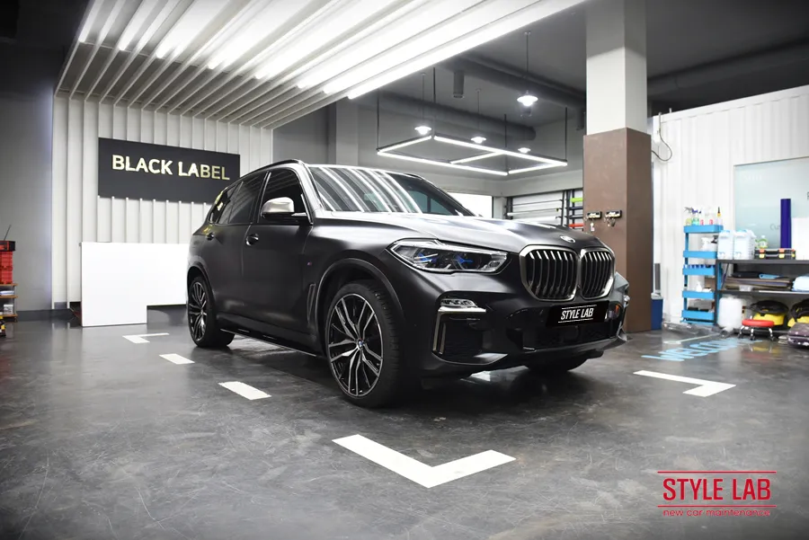BMW X5 G05 カーラッピング事例｜3Mサテンブラック 施工写真 3-3