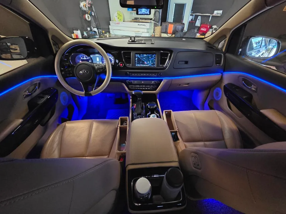 Kia Carnival KA4 ambient lighting - Kia Carnival KA4 Ambient Lighting Review: Cost & Results photo 4